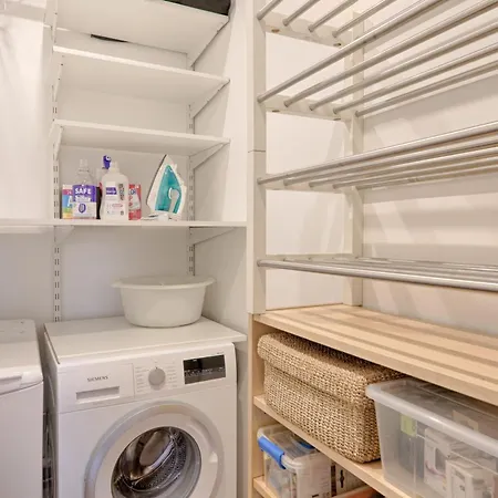 Elegant Near Buttes Chaumont - Welkeys Apartment Paris